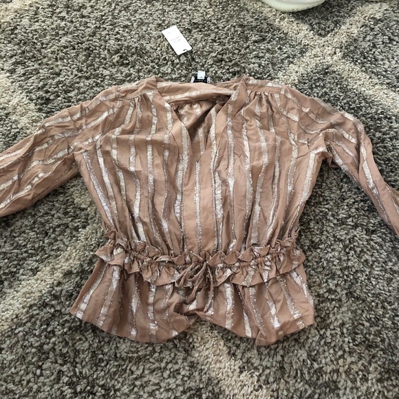 Sparkly top - Picture 1 of 2